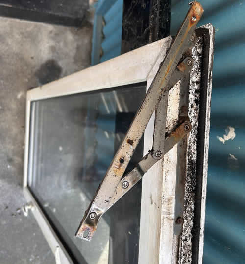 faulty upvc window hinge replaced in Atherton
